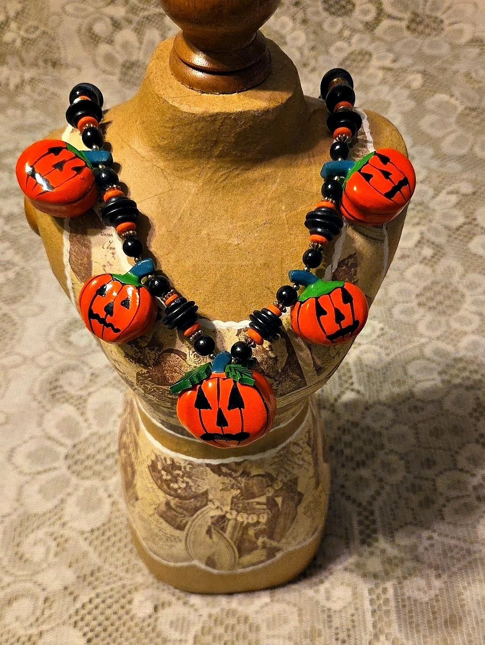 Pumpkin Beaded Halloween Necklace